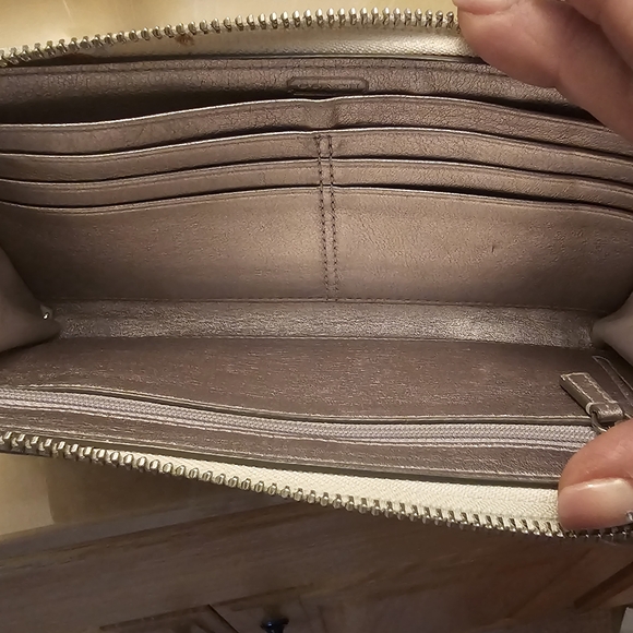 COACH "POPPY" LRG  BAG/WALLET - Picture 6 of 11